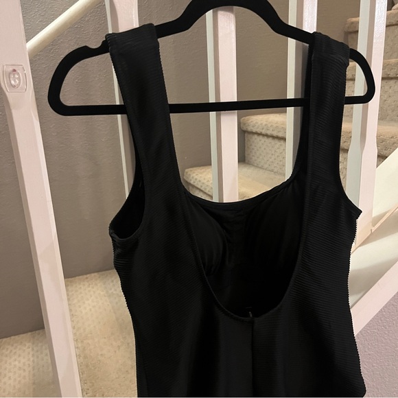 Women's J. Crew Monokini One Piece Low back Swim Black Size 10 - Picture 5 of 11